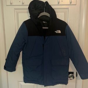 Boys North face Artic winter jacket size L